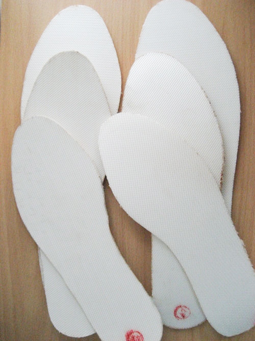 Metal-Free Safety Footwear
